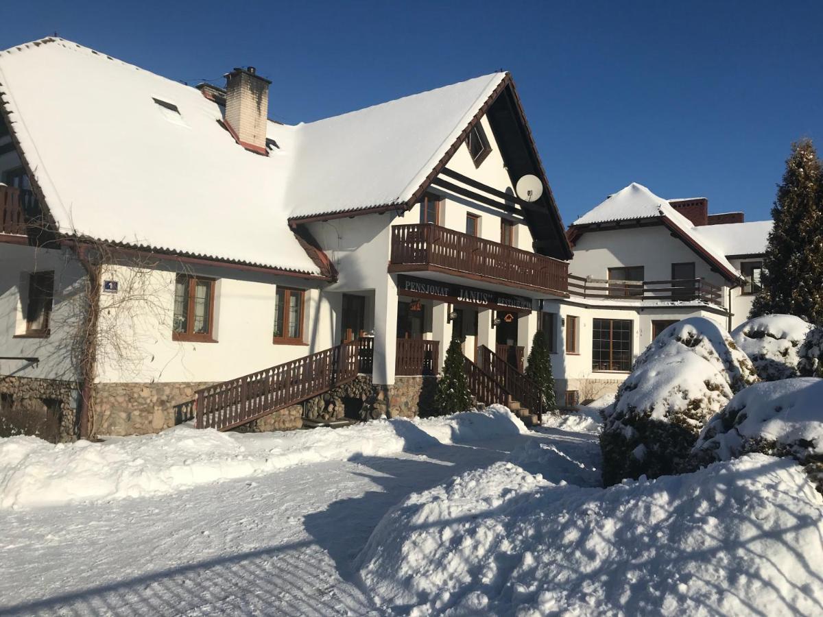Hotel Pensjonat Janus Ruciane-Nida Exterior foto